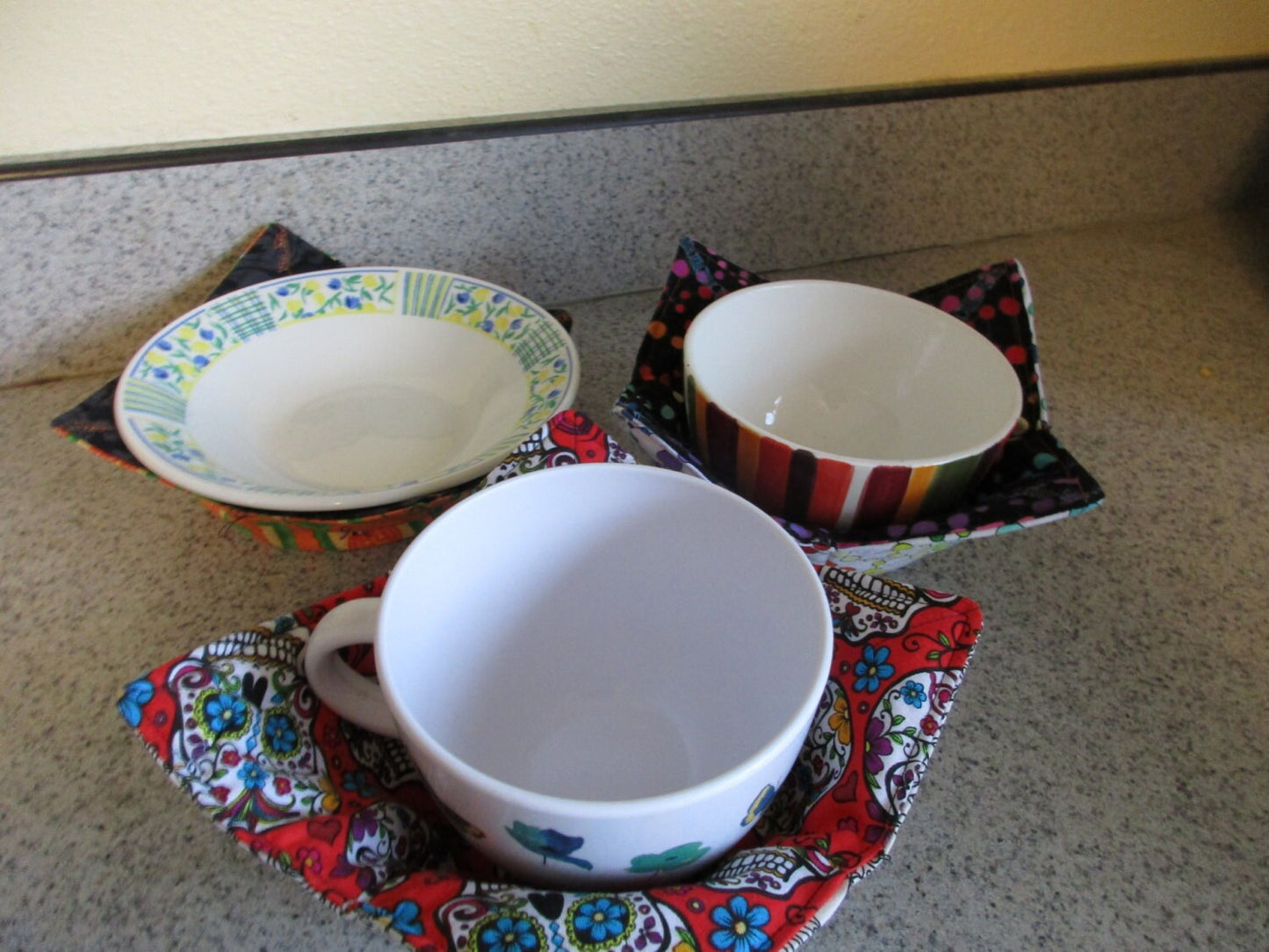 Reverse-a-bowl Cozy
